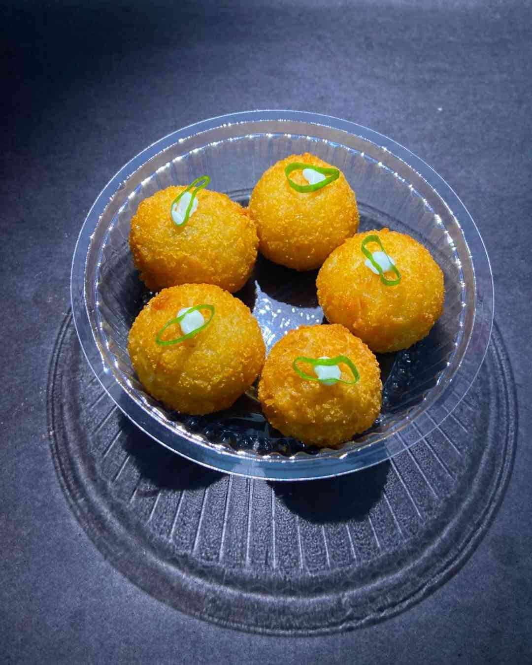 Croqueta de salmão