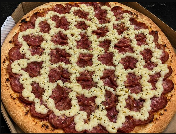 Pizza de Calabresa com Caturipy